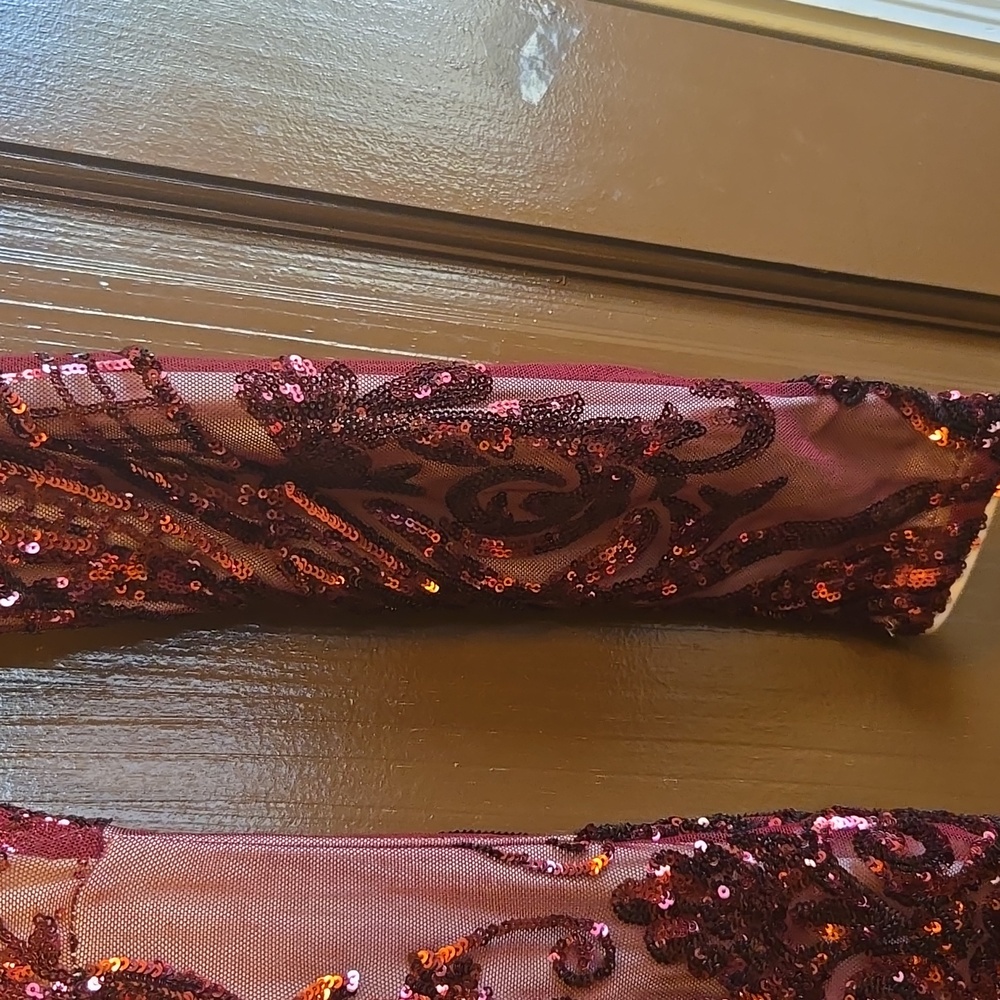 Fashion Nova-Burgundy cutout sequin gown with cream lining Sz XS NWT. - Picture 9 of 15